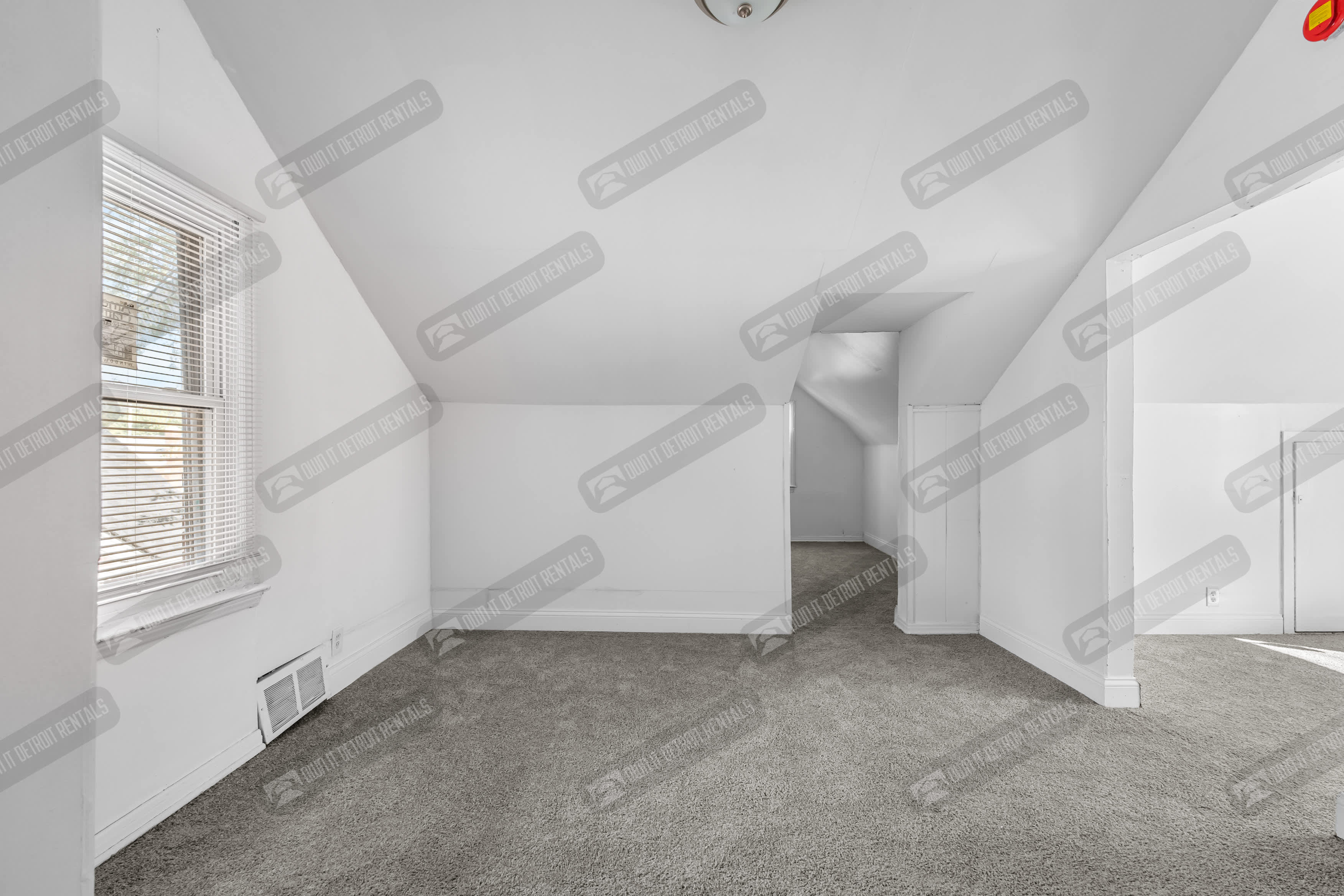 11591 Roxbury St – photo 4