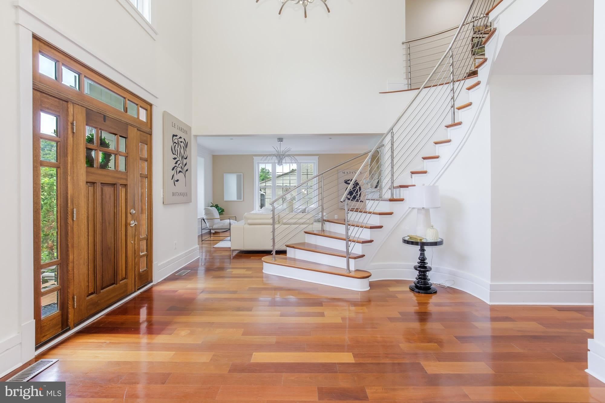 9715 SINGLETON Drive – photo 2