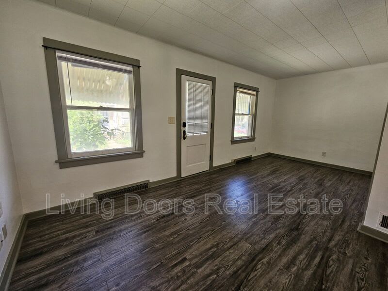 3025 P St – photo 4