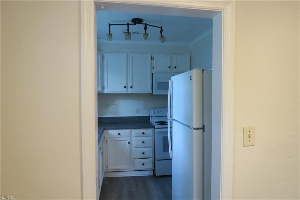 4917 Shafer Street – photo 5
