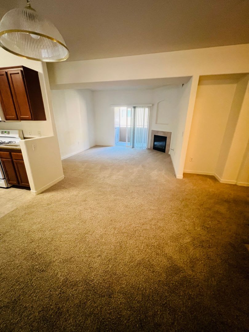 2 bed 2 bath in Rancho Mission Trails – photo 4