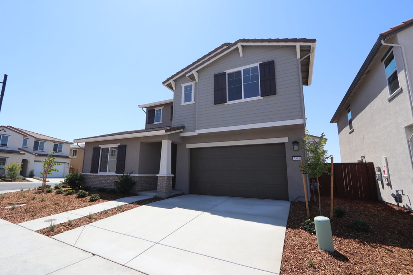 Like new 4 Bedroom in Mangini Ranch of Folsom Ranch – photo 2