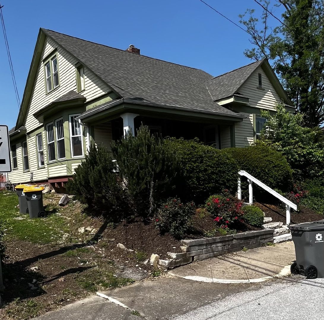 215 E. 9th St. – photo 4