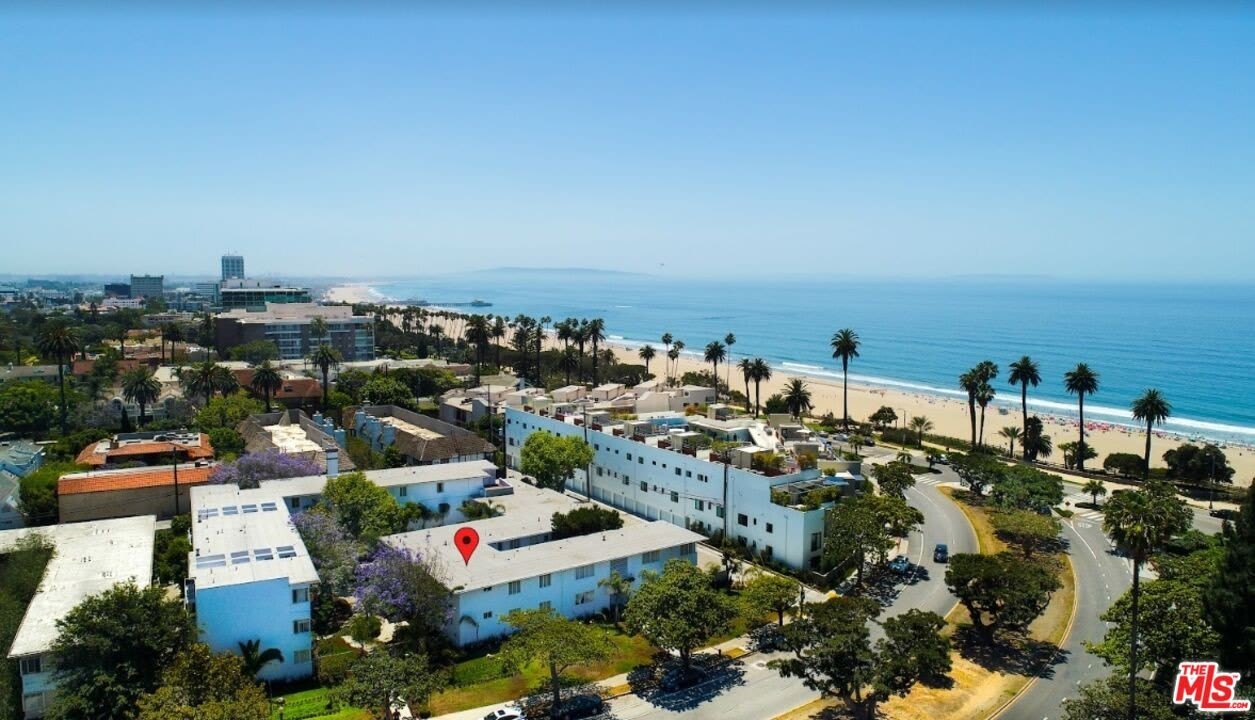 142 A San Vicente Blvd – photo 2