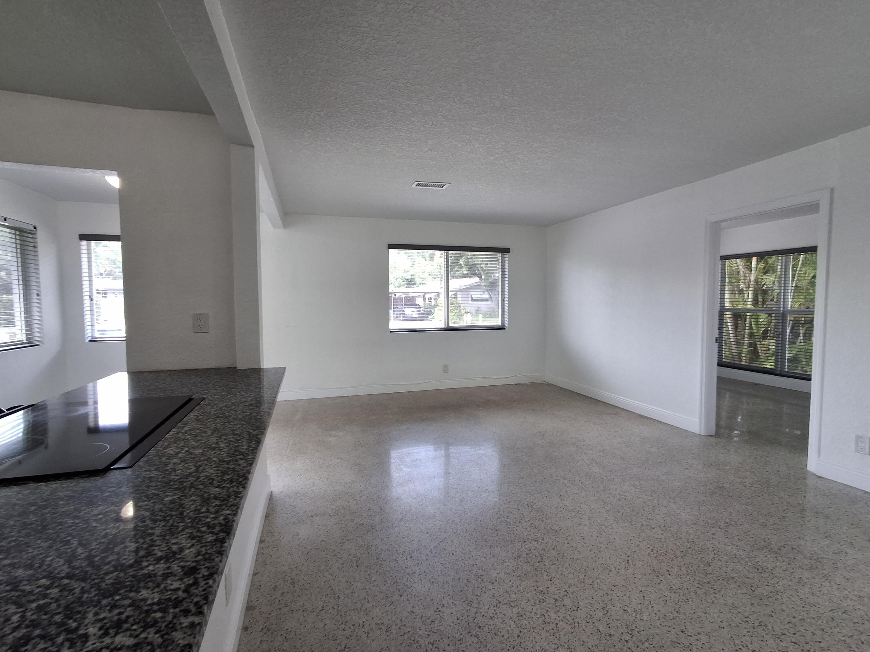 1624 NE 25th Street – photo 5