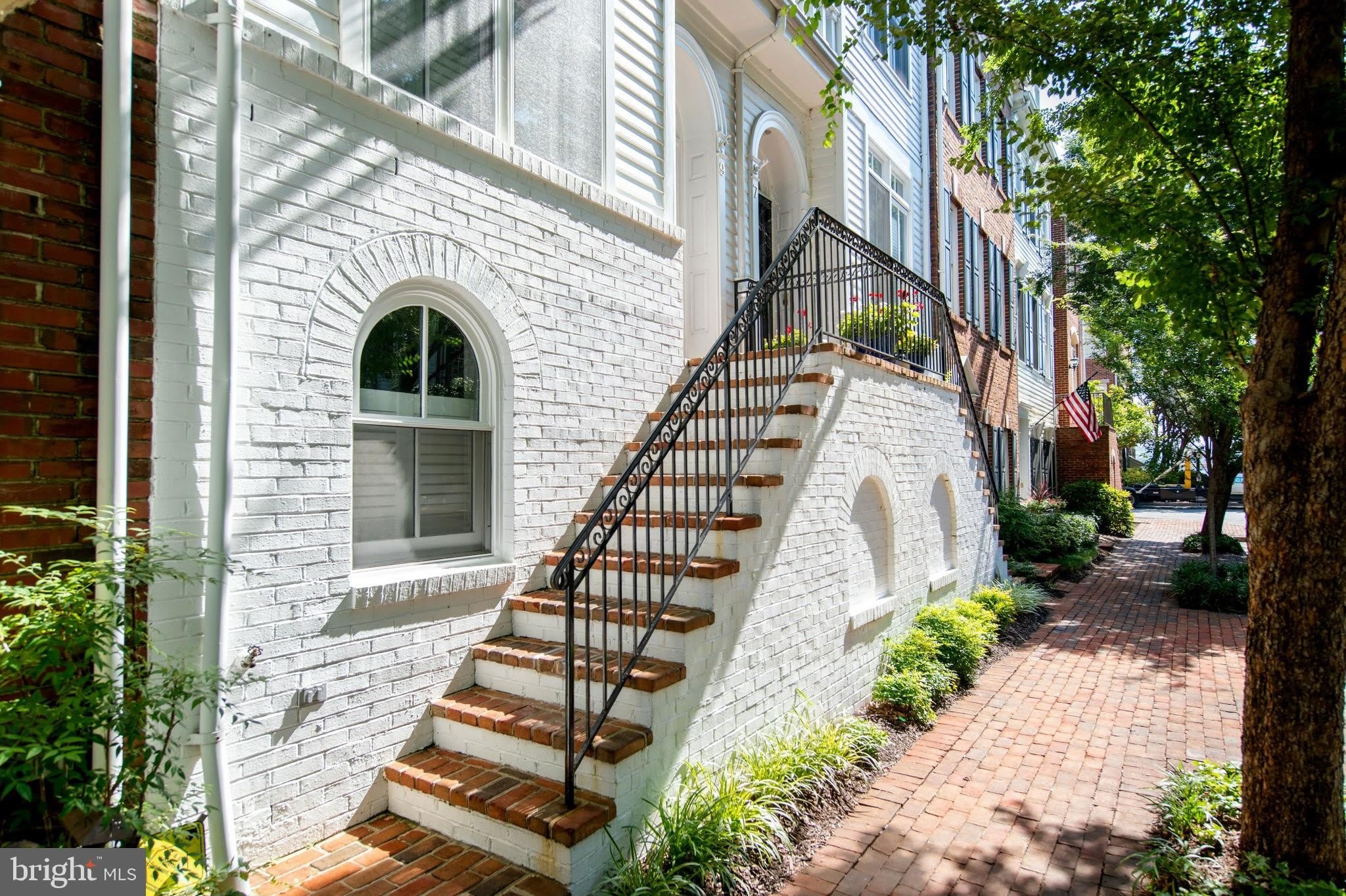9 FRANKLIN Street – photo 3
