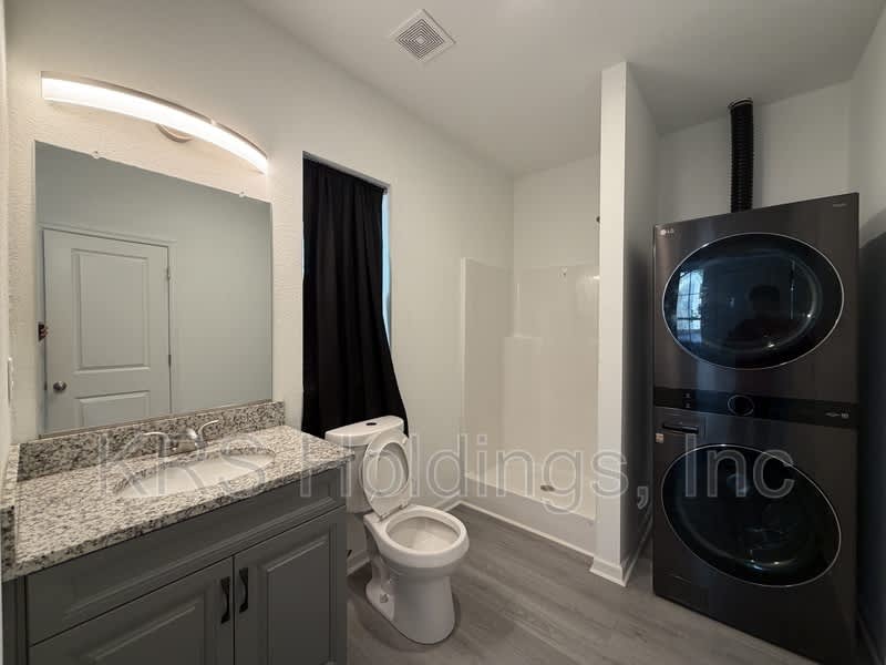 1010 Joyce Street – photo 5