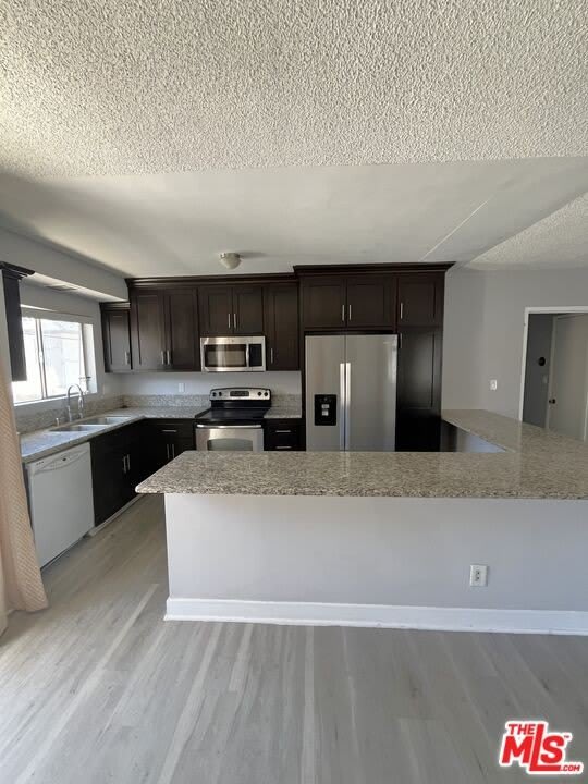 905 S Bedford St – photo 3