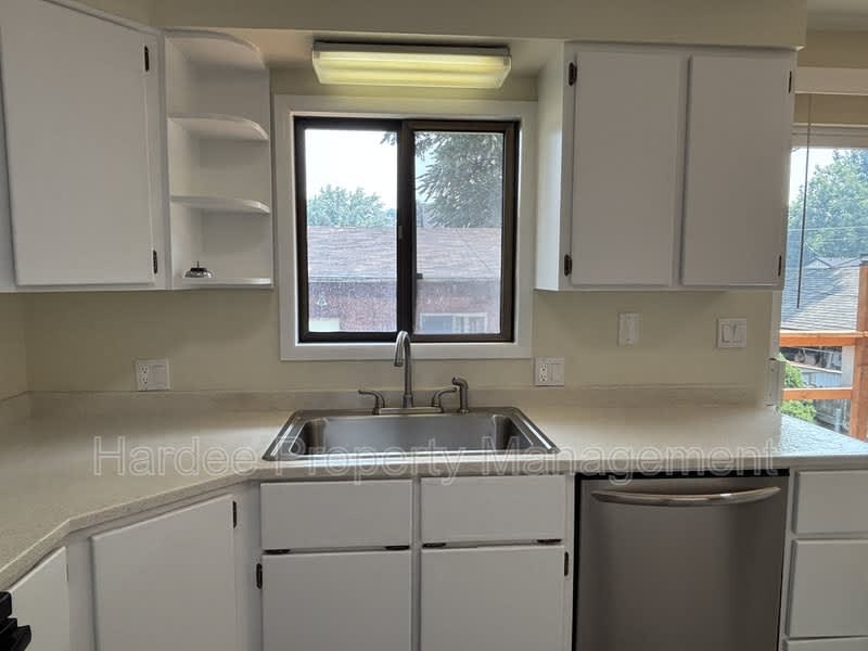 2106 N 33rd St. – photo 4
