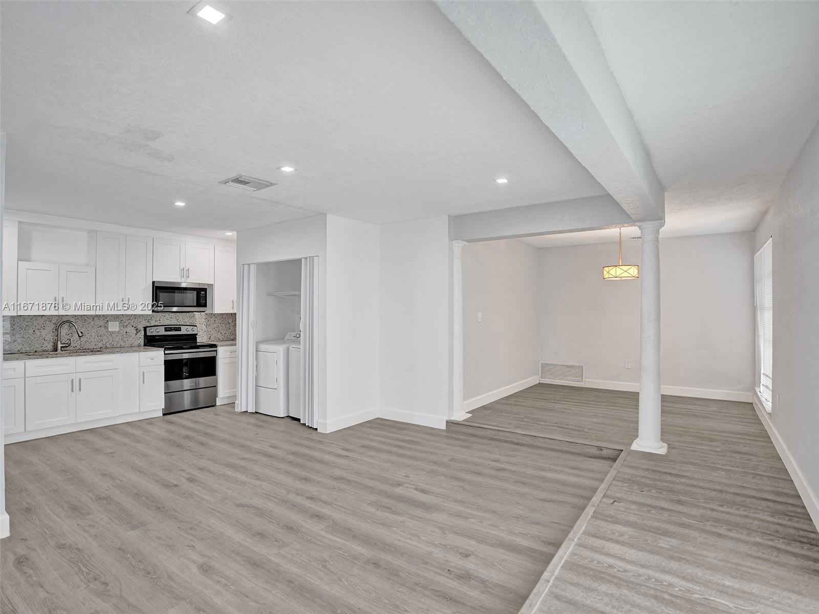 7031 Northwest 20th Street – photo 1