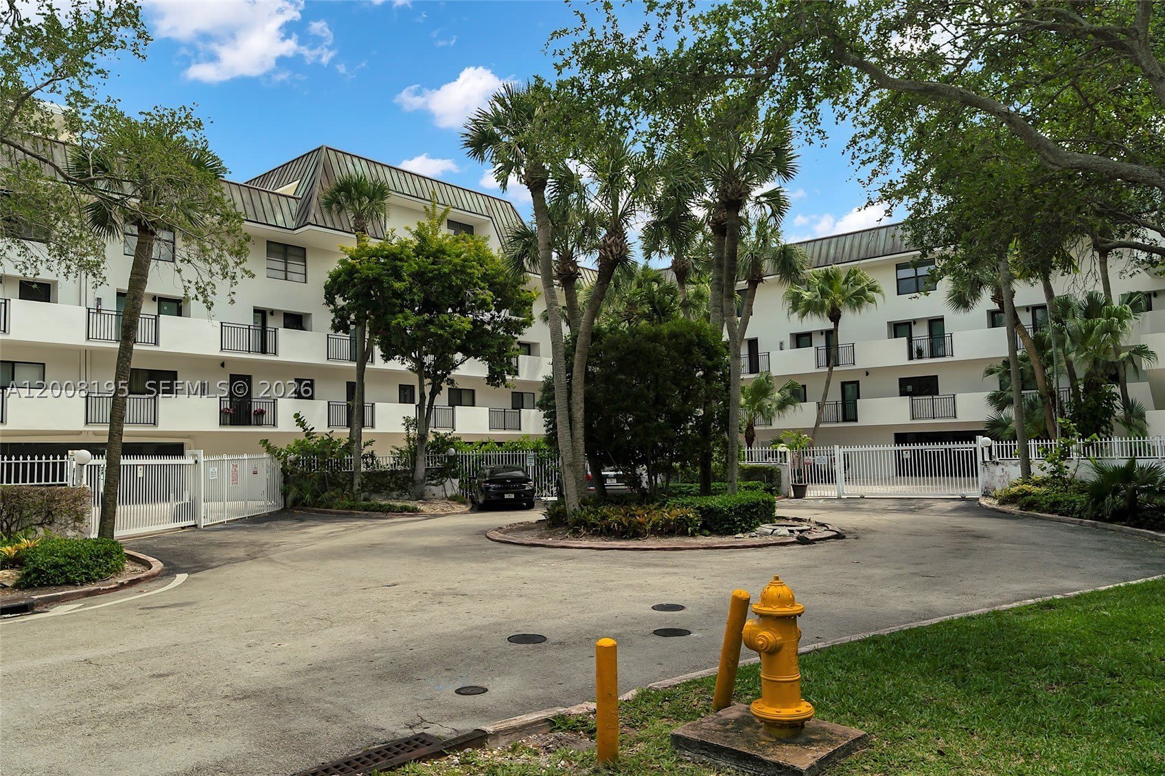 6901 Edgewater Dr – photo 2