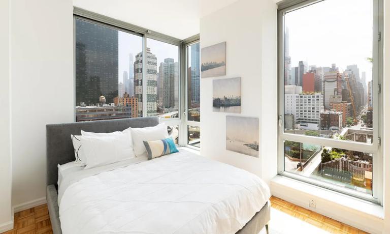 522 West 37th Street – photo 2