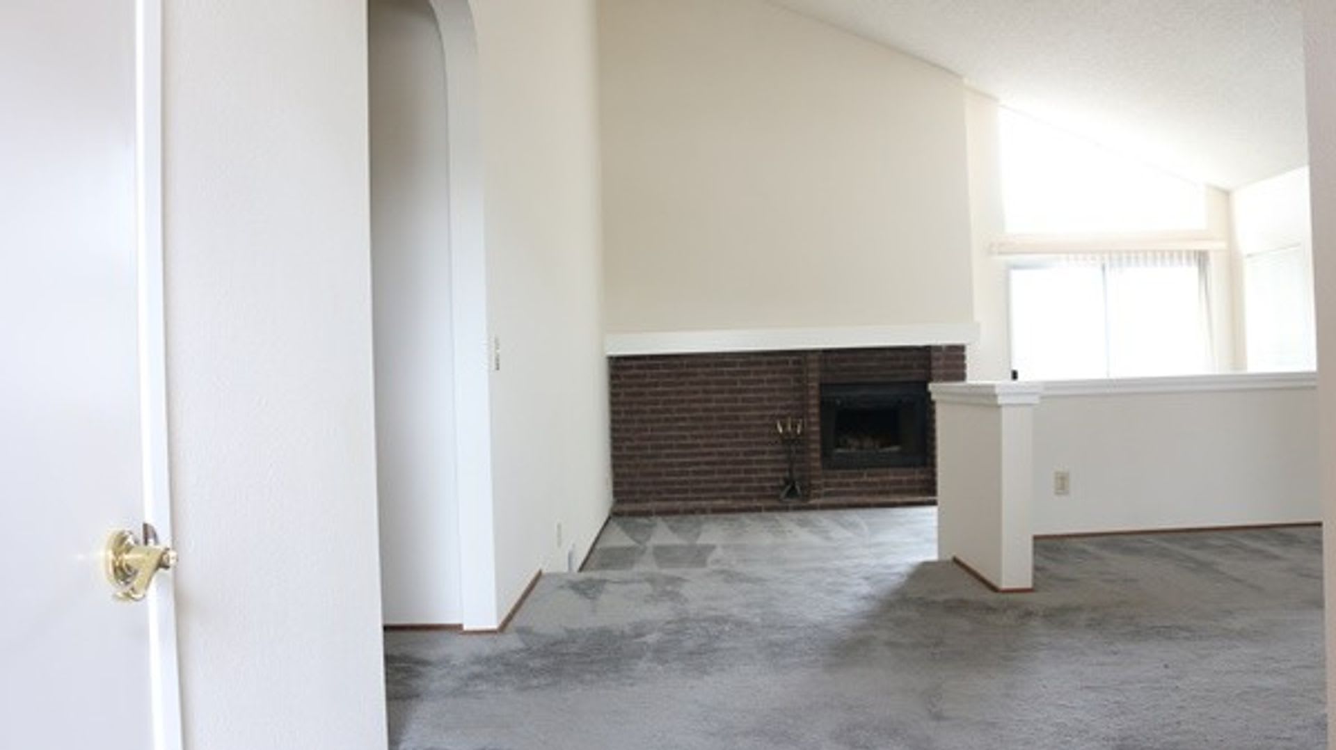 4300 Excellent 3 Bed 2 Bath Home – photo 2