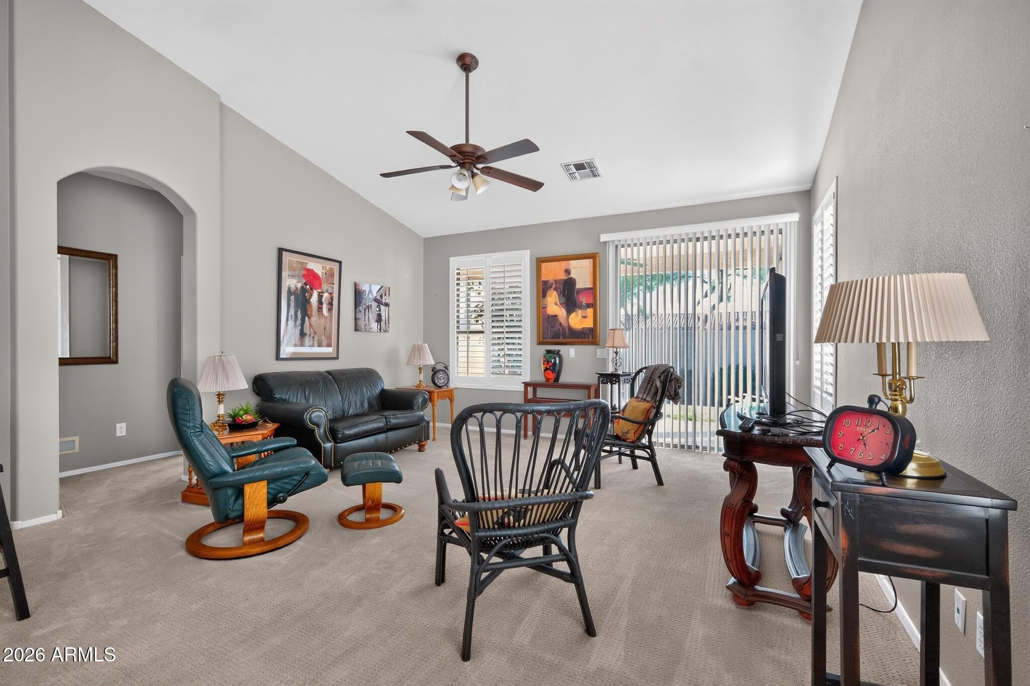 9733 E HOLIDAY Way – photo 5