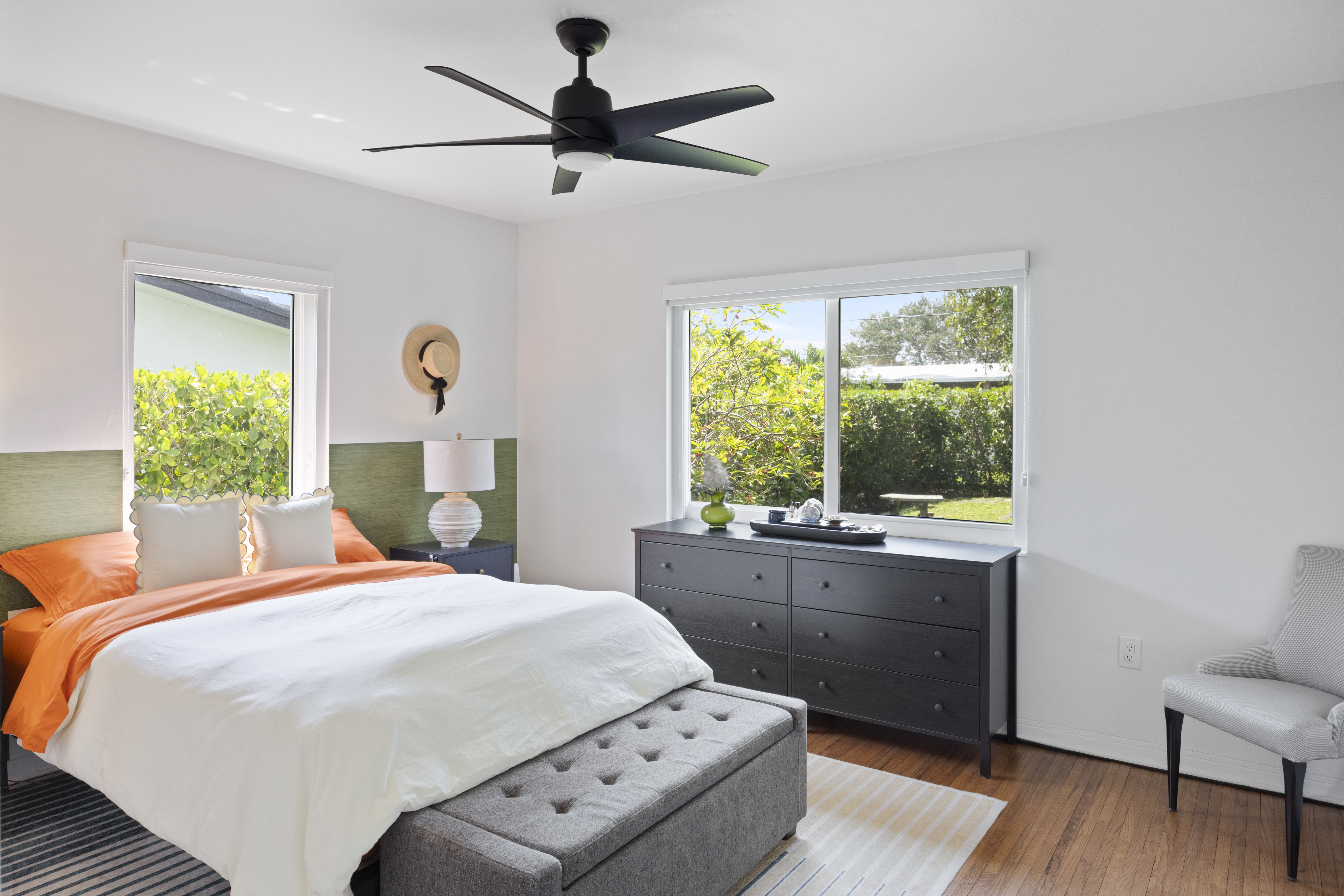 1400 Northeast 104th Street – photo 2