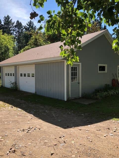 2 Bedrooms, 1 Bathroom Single Family Home in Pequot Lakes, MN w/2 car garage – photo 2