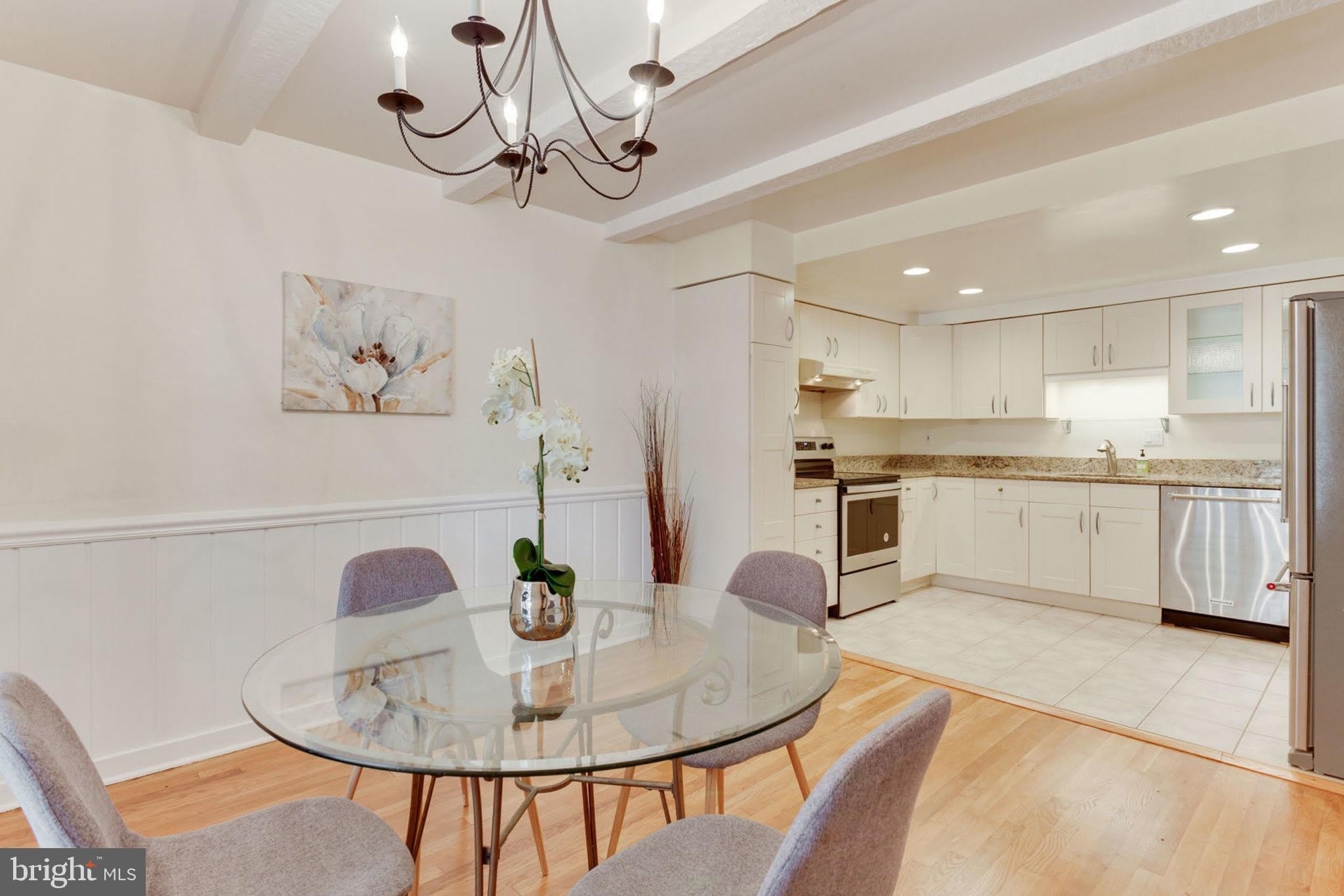 1556 WESTMORELAND Street – photo 2