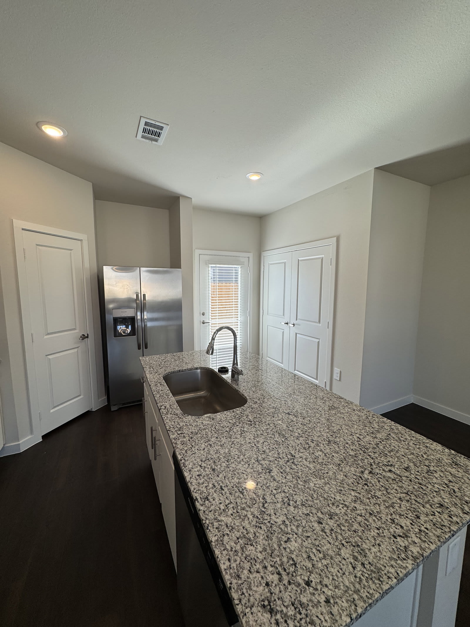 360 Elevon Parkway – photo 1