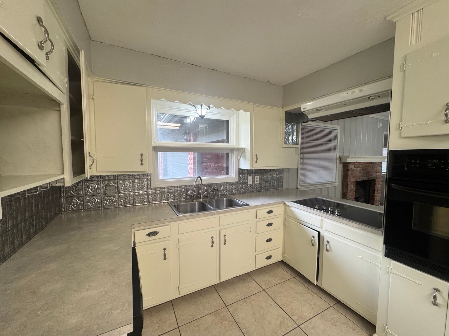 Charming 3 Bedroom near Lake Waco – photo 4
