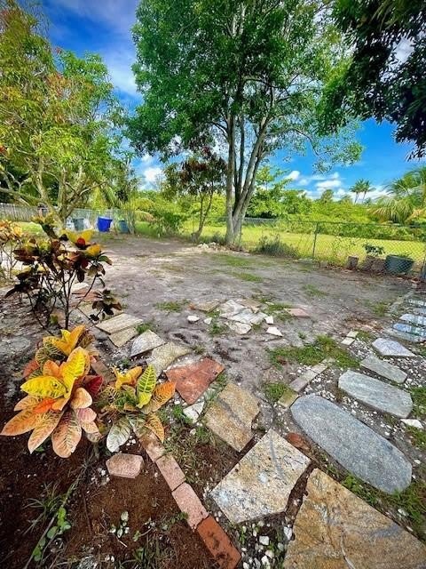 121 NW 7TH Court – photo 4
