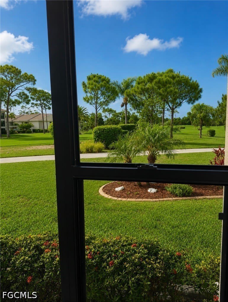 5765 Trailwinds Drive – photo 2