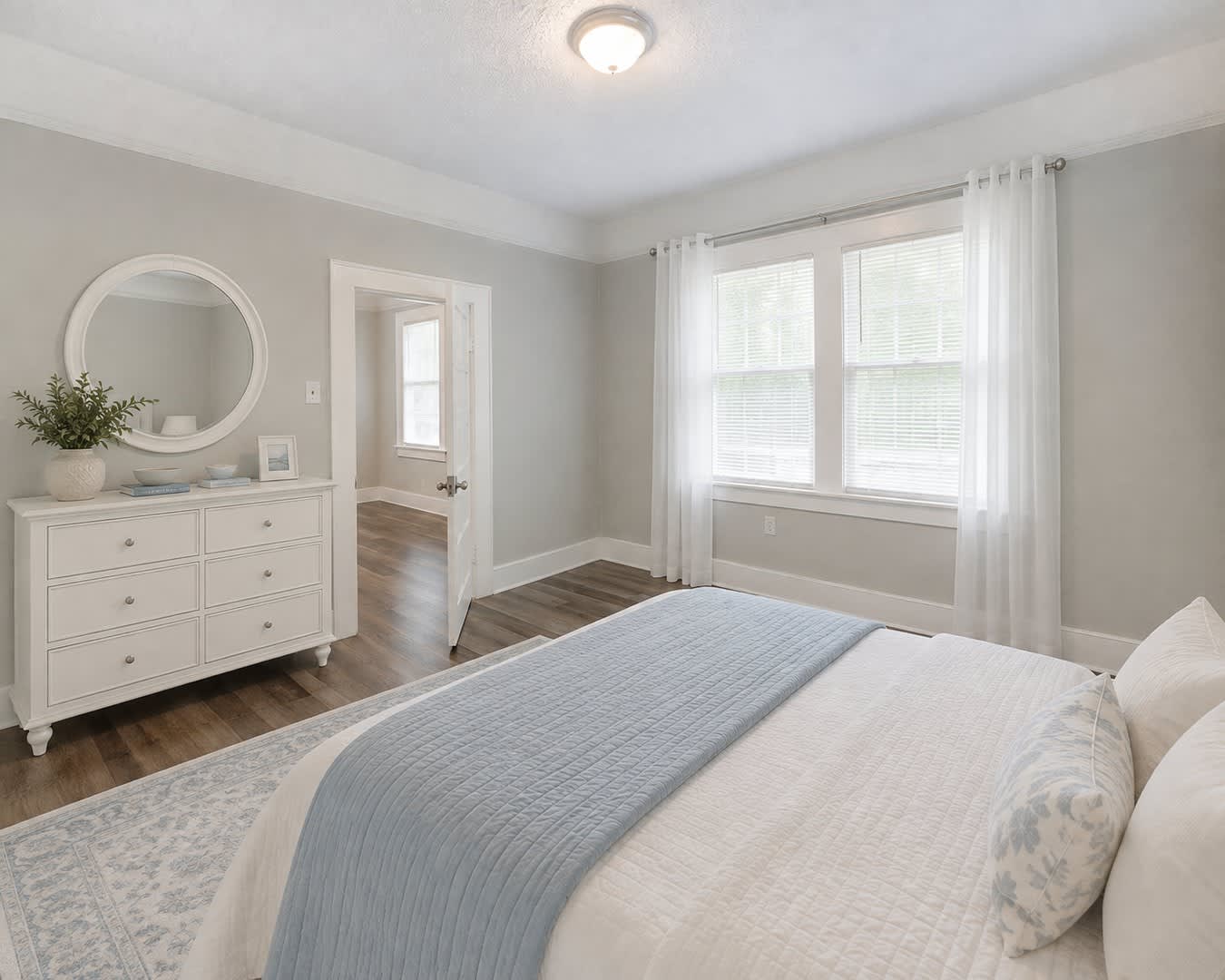 Newly Renovated 2BR/1BA Home In Downtown Savannah – photo 5
