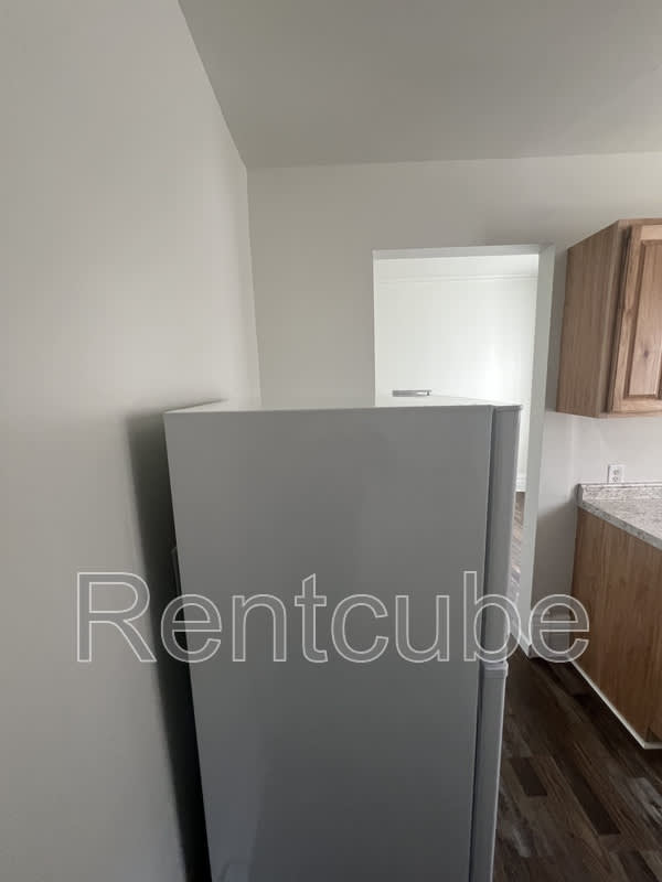 247 W 11th Street – photo 5