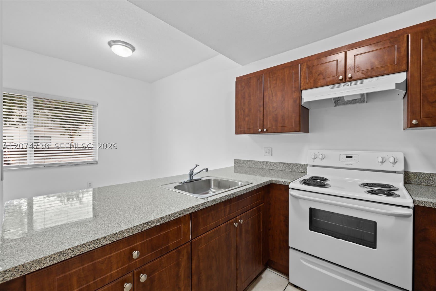 2429 W 78th St – photo 5