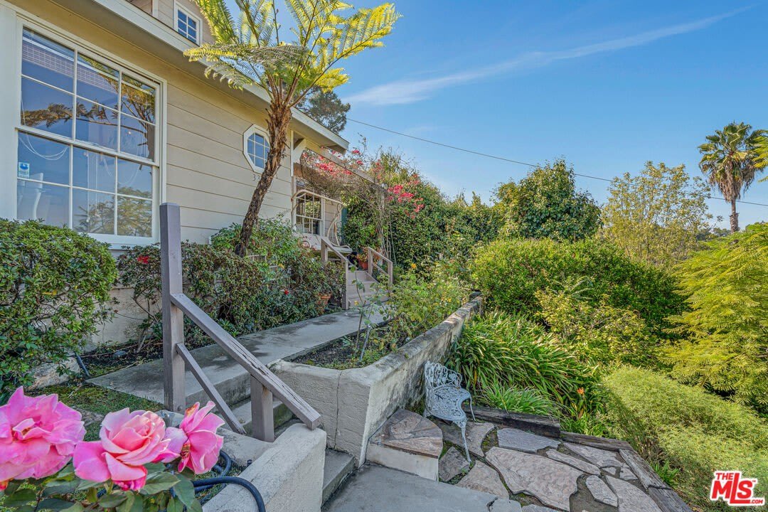 3331 Bennett Dr – photo 4