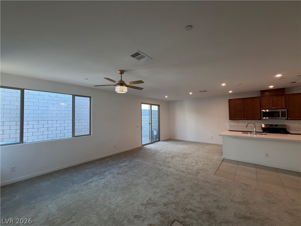 9234 Litvin Street – photo 3