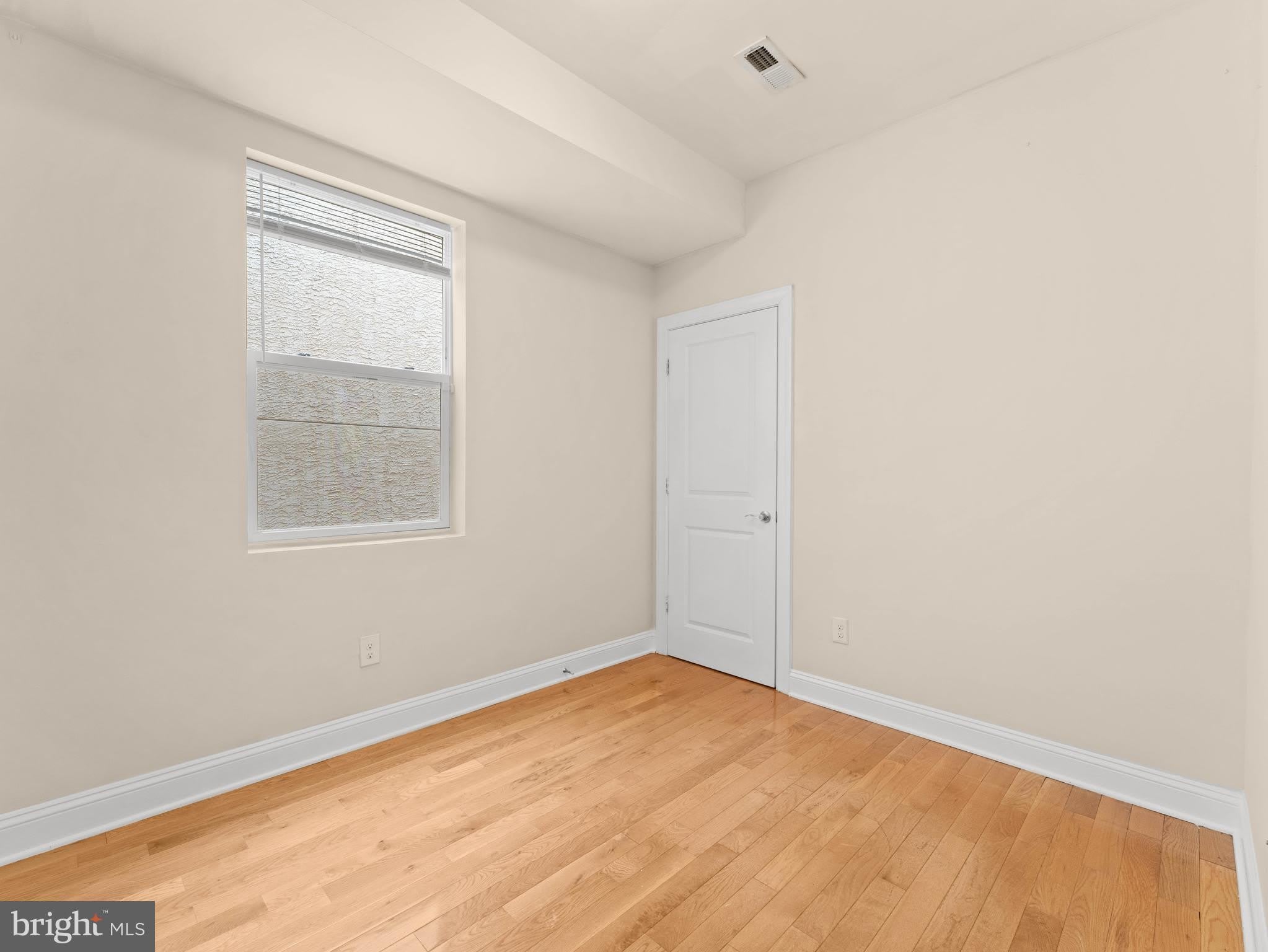 1813 N 18TH Street – photo 4