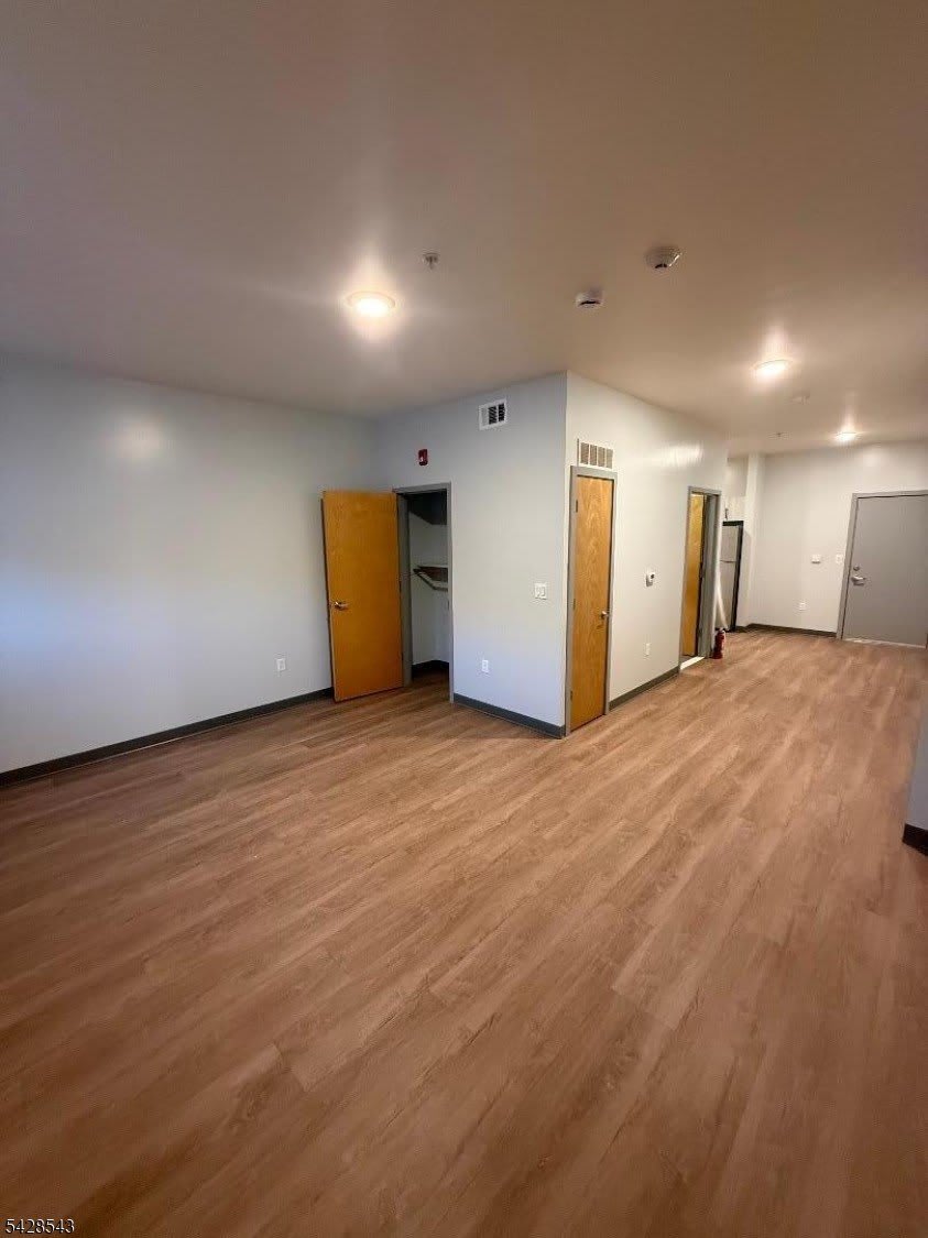 70 W Grand – photo 5