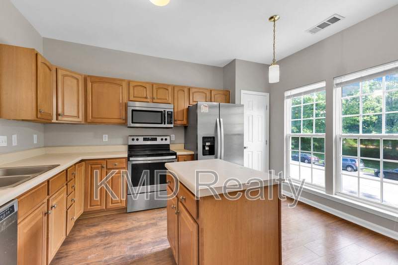 940 Tiger Lane – photo 3