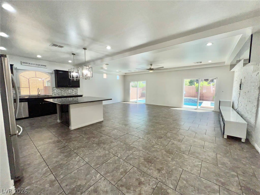 8412 Golden Amber Street – photo 5