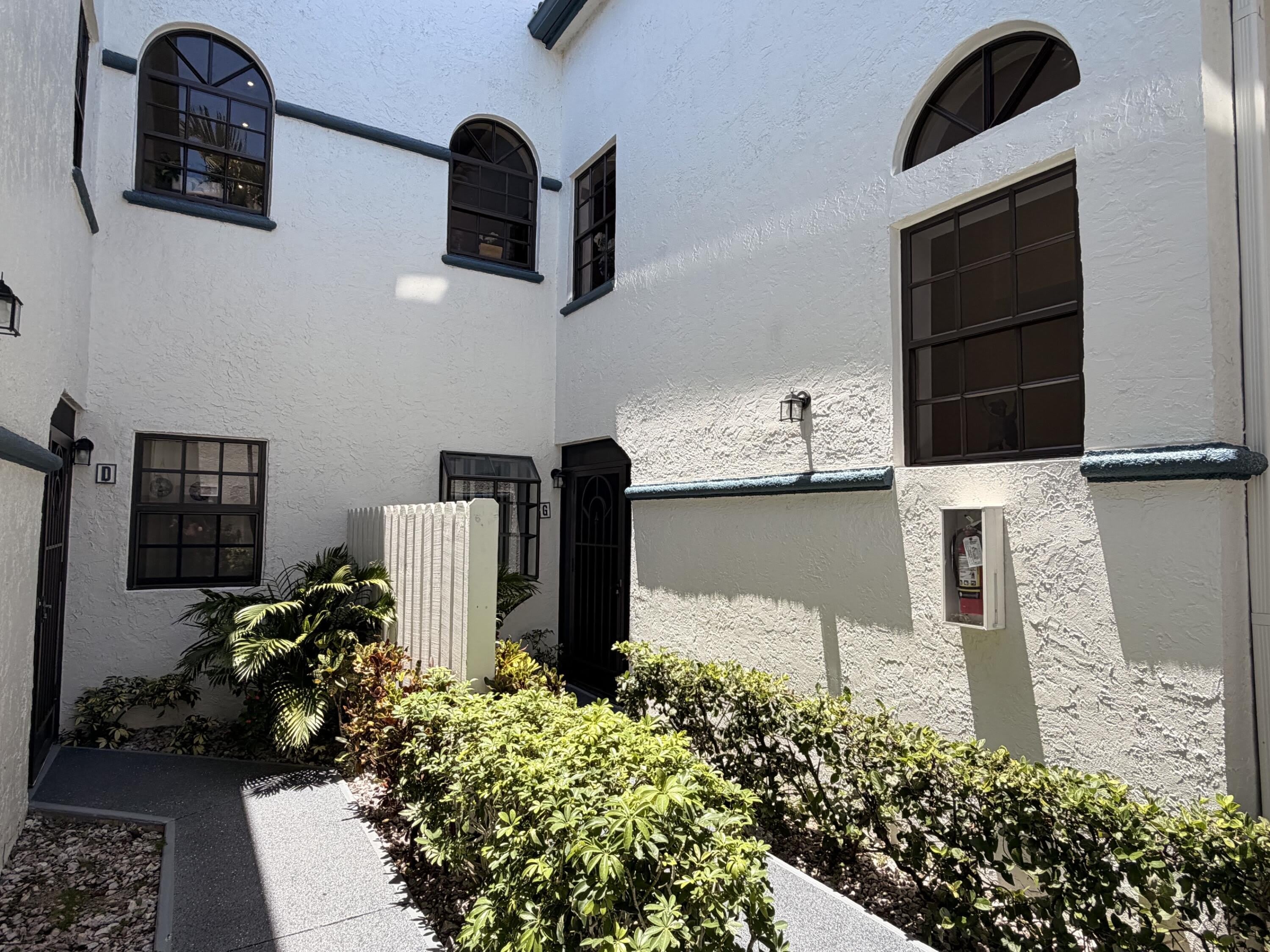 5136 FLORIA Drive – photo 3