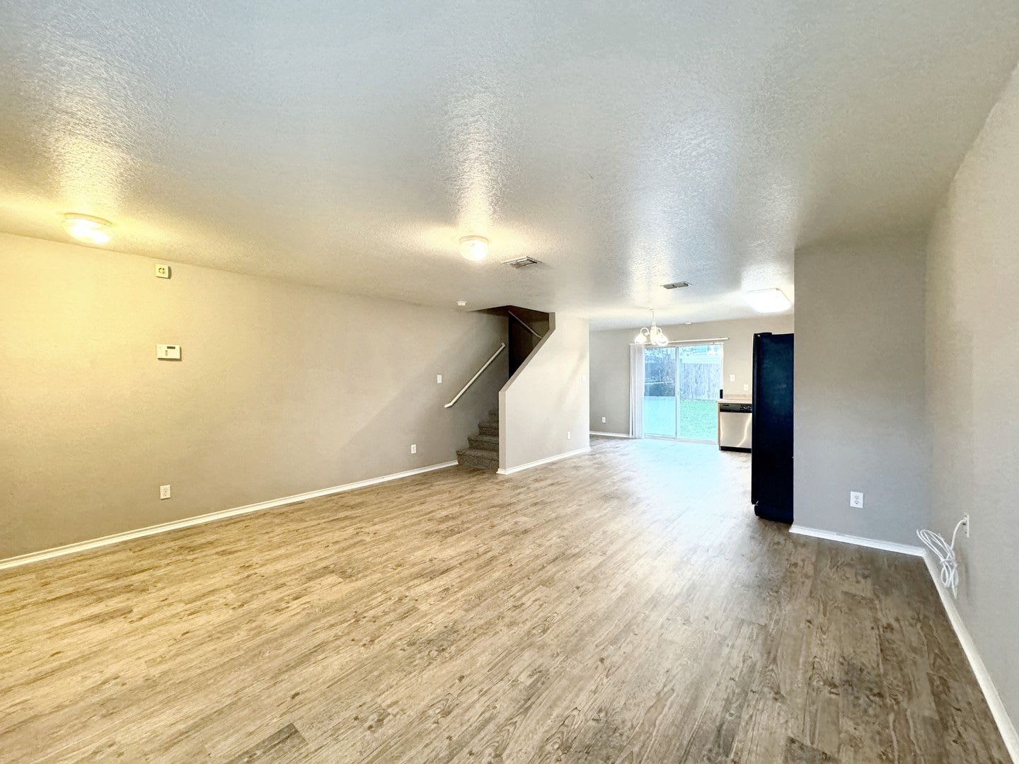 Spacious 3-Bedroom Home in West San Antonio with Convenient Location – photo 2