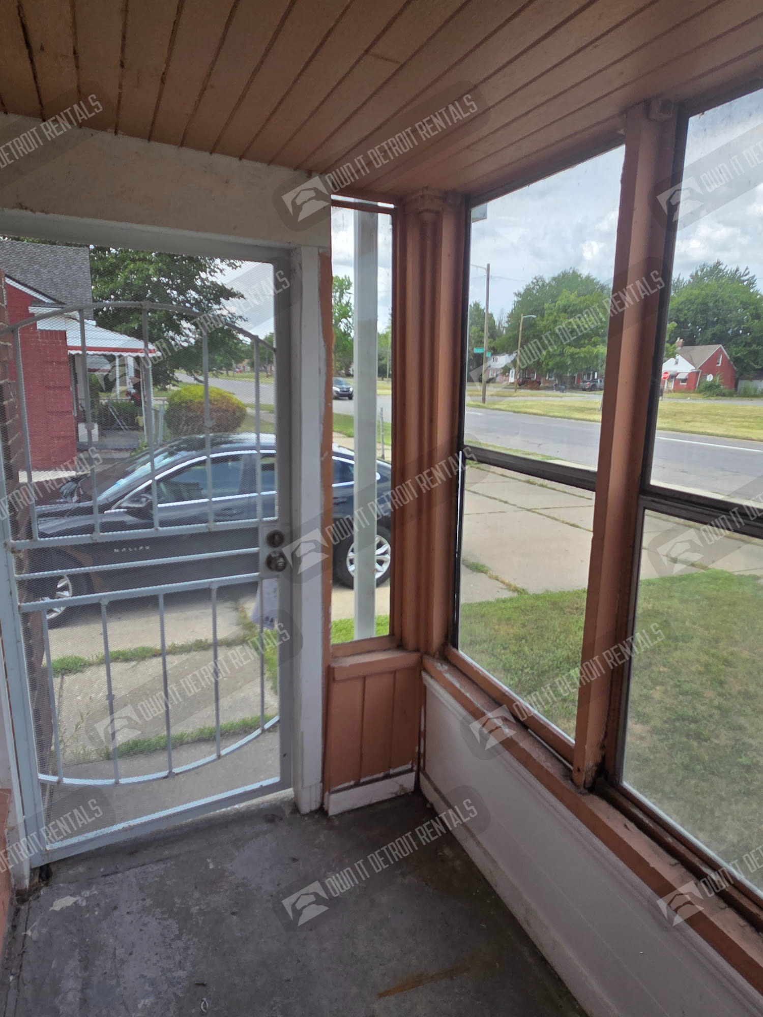 20422 Moross Rd – photo 3