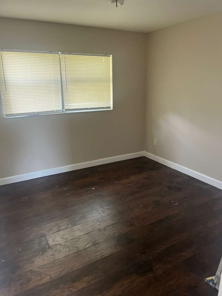 1732 NW 6 Ter – photo 5