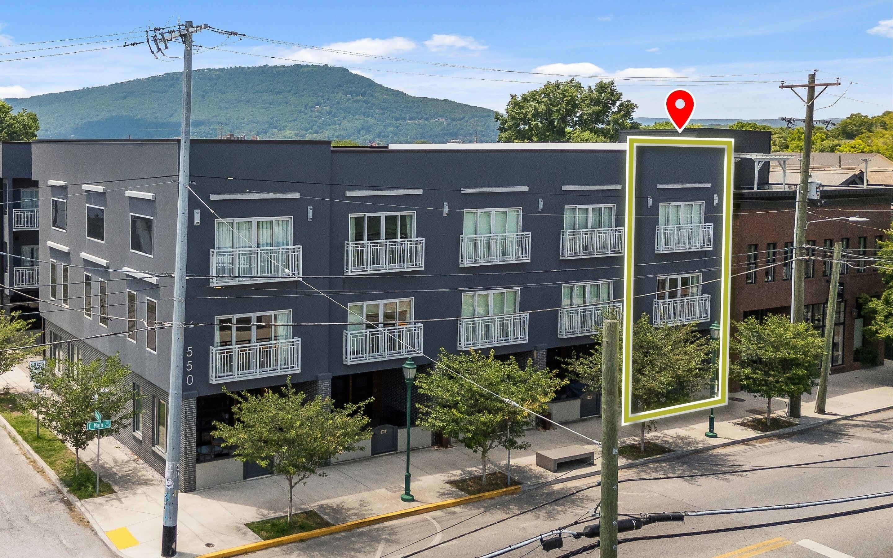 550 E Main Street – photo 1