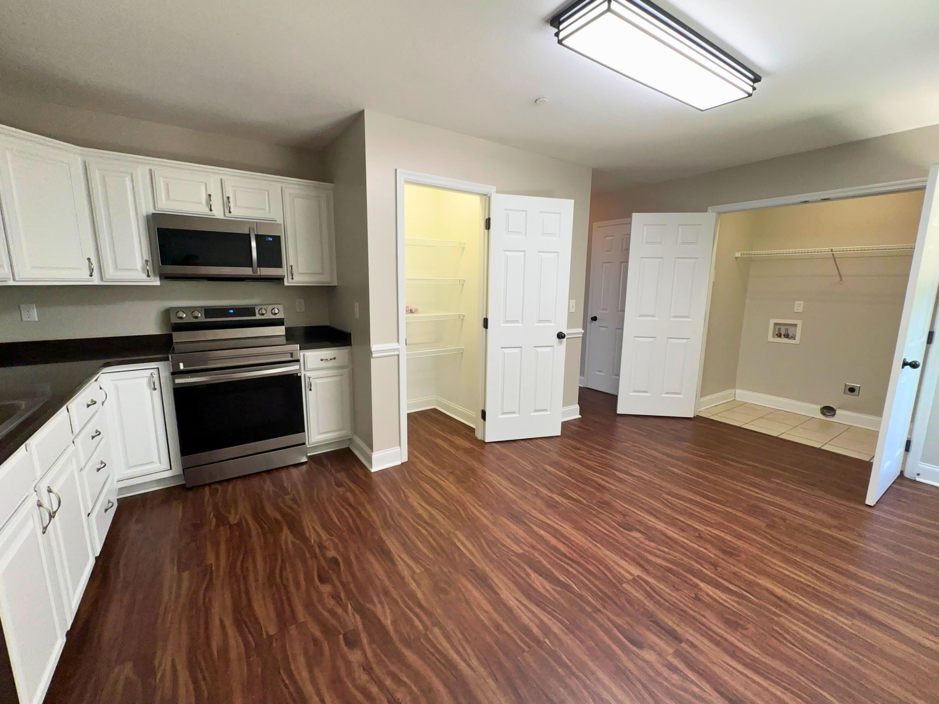 1126 Maple Tree Lane – photo 5