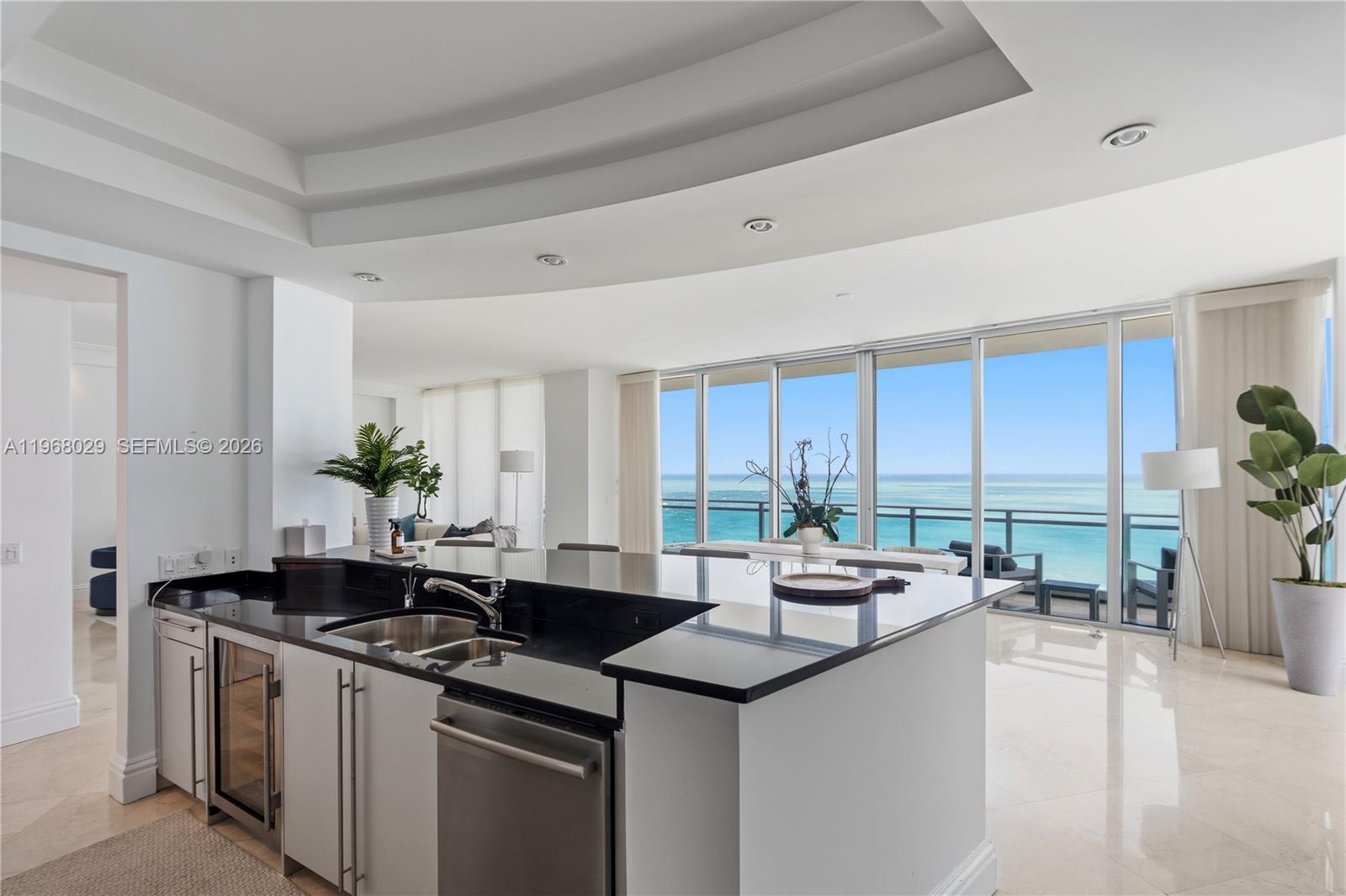 10295 Collins Avenue – photo 3