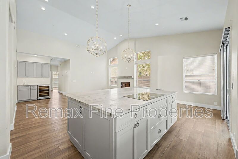 9118 E Topeka Drive – photo 3