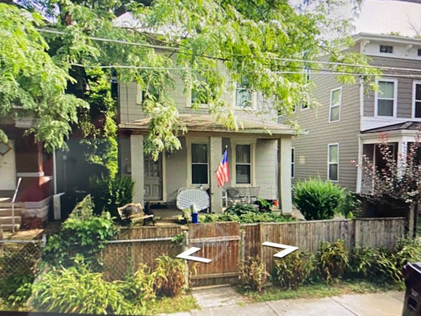 Family home – photo 1