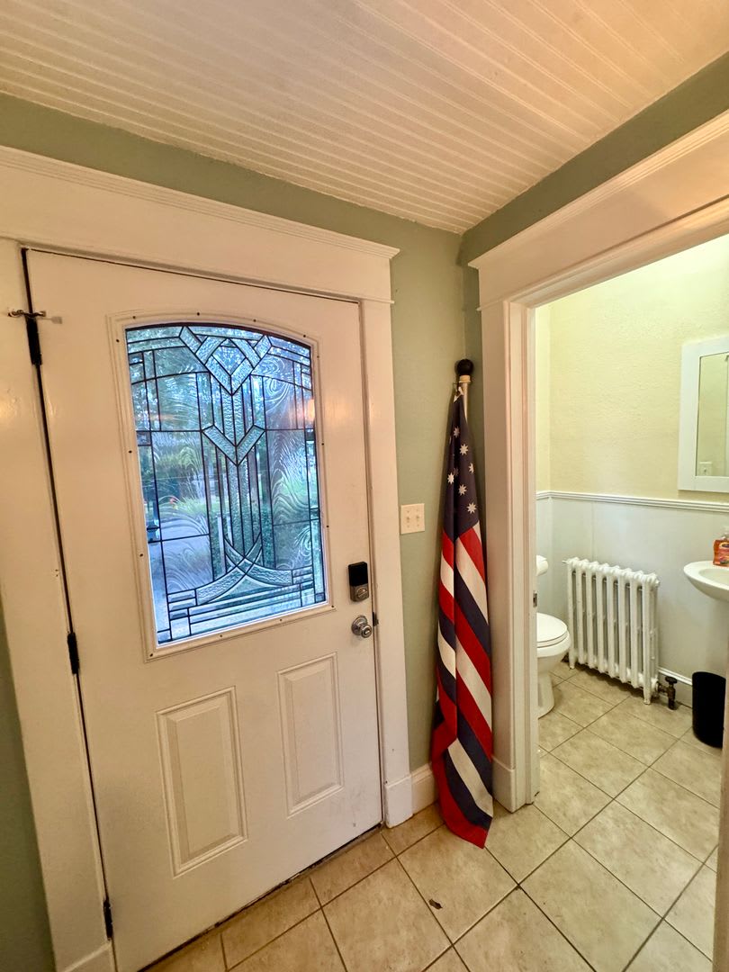 Beautiful Spacious Home With Mother In Law Suite – photo 2