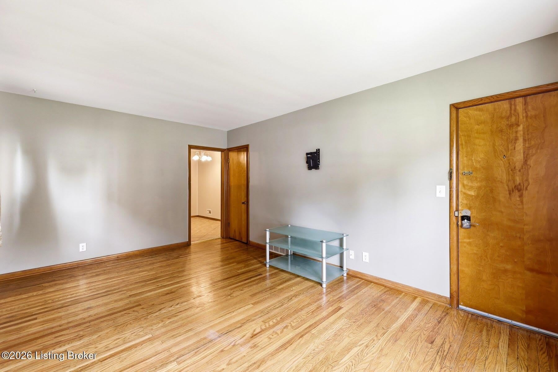 119 Mcarthur Dr – photo 4
