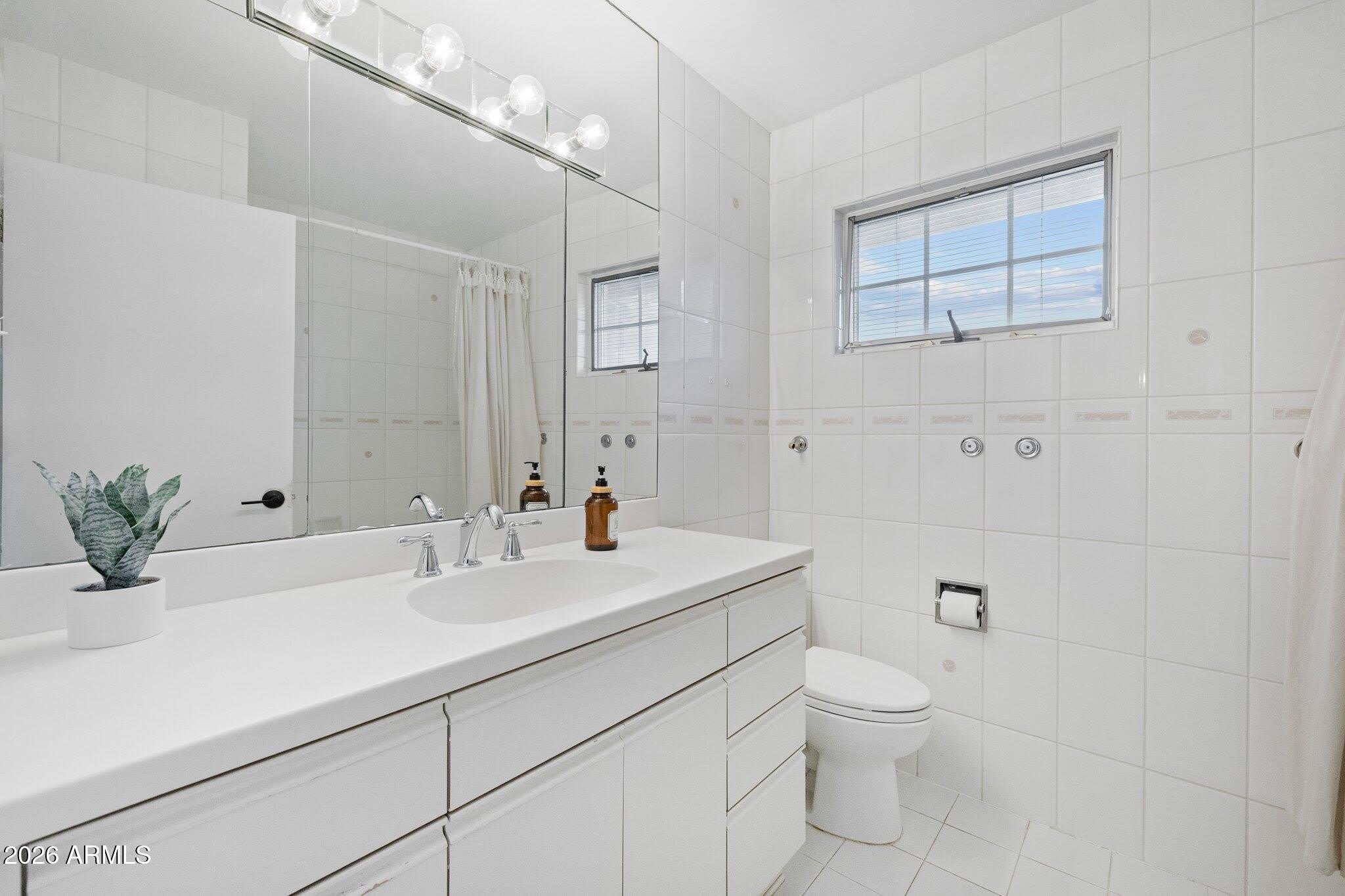 4909 E FLOWER Street – photo 3