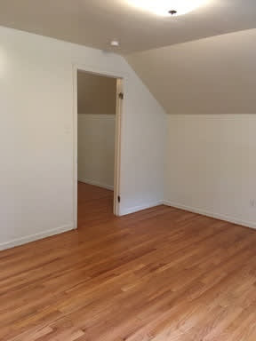 3 Bed 1.5 Bath NO SEC8 OPEN HOUSE SAT 8/29 2-4pm, SUN 8/30 12:30-2:30pm – photo 4