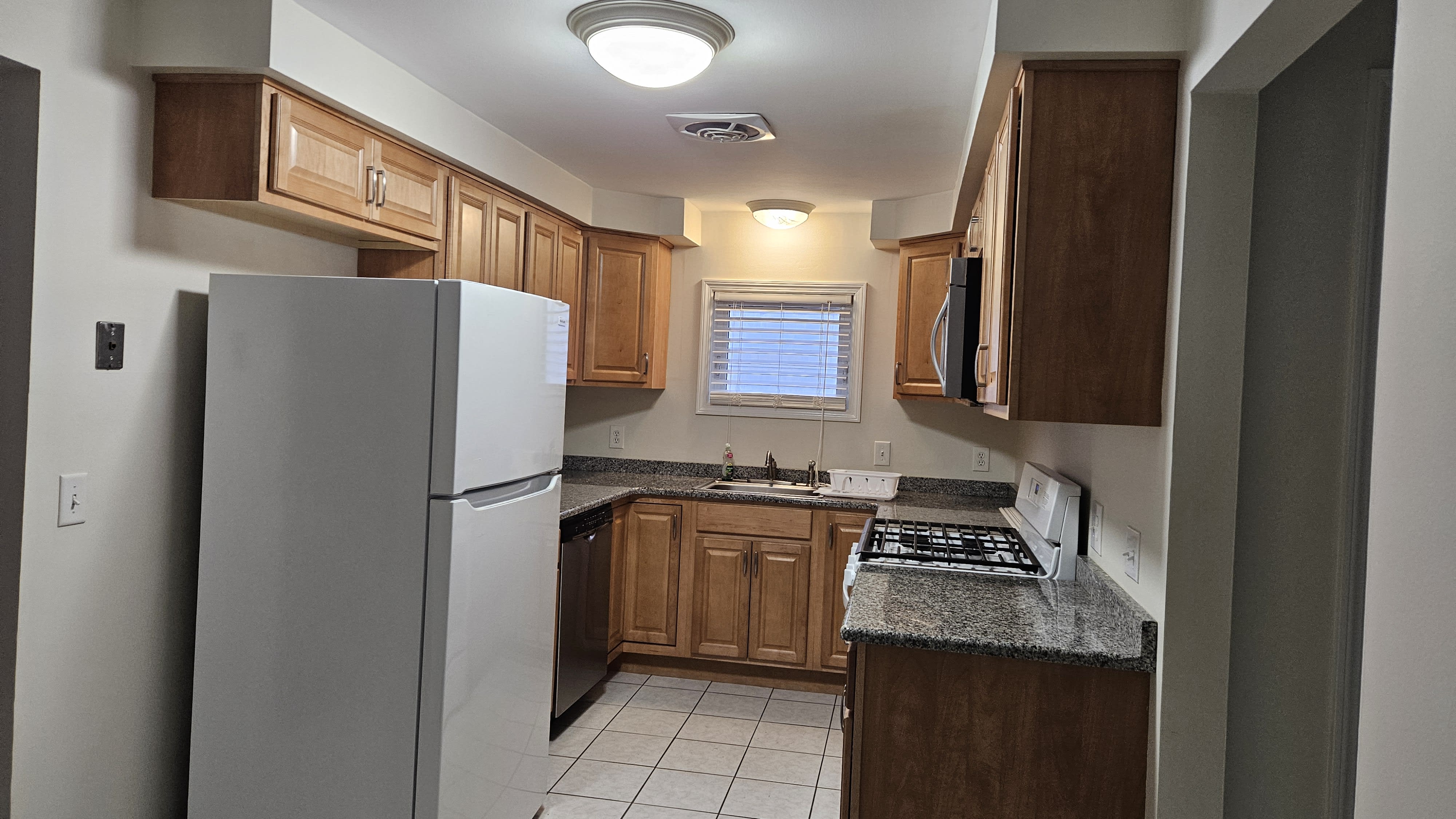 667 Indian Church Rd – photo 2