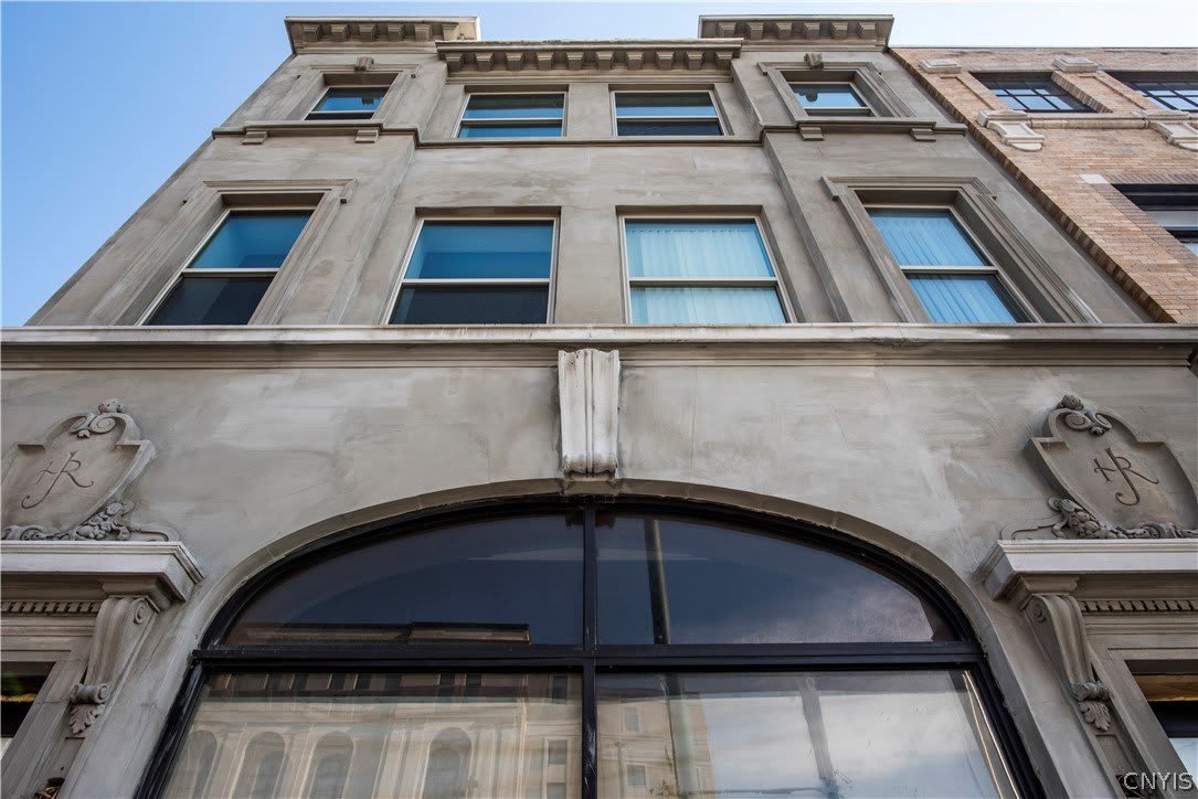 221 Elizabeth Street – photo 2
