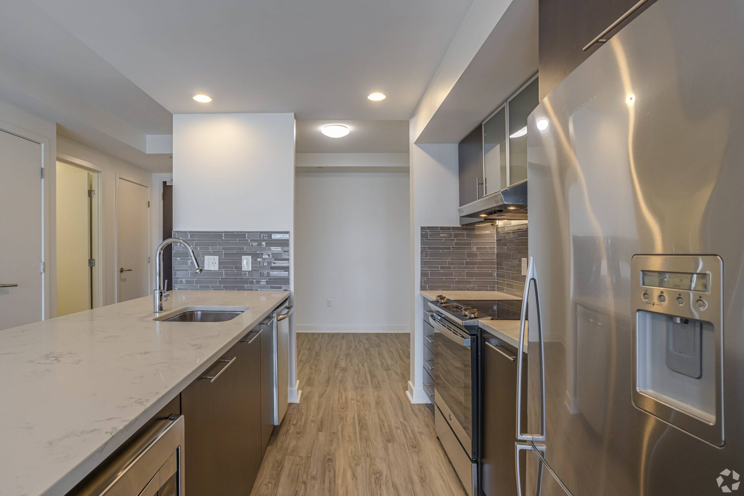 1330 Boylston – photo 4